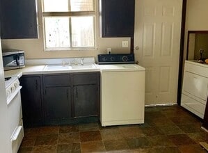 567 W Taylor St in Shelbyville, IN - Building Photo - Building Photo