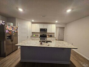 6304 Burrow Ln in Bellview, FL - Building Photo - Building Photo