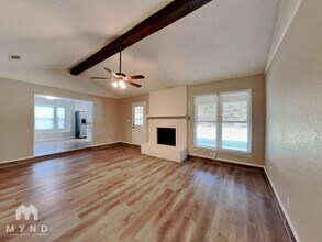 3528 Park Lake Dr in Fort Worth, TX - Foto de edificio - Building Photo