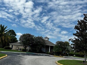 4772 Walden Cir in Orlando, FL - Building Photo - Building Photo