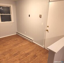 53 Hiltbrand Rd in Bristol, CT - Building Photo - Building Photo