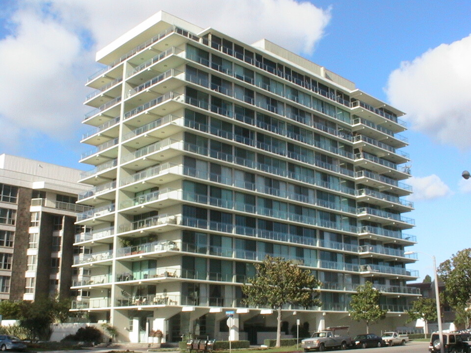 The Oceanaire Condominiums in Santa Monica, CA - Building Photo