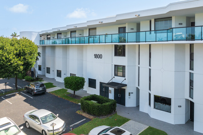 Townhouses of Harbor Beach in Fort Lauderdale, FL - Foto de edificio - Building Photo