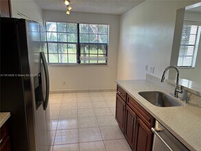 501 SW 158th Terrace in Pembroke Pines, FL - Building Photo - Building Photo