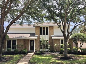 2833 Pecan Ridge Dr in Sugar Land, TX - Building Photo