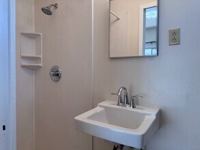 730 Makaleka Ave in Honolulu, HI - Building Photo - Building Photo