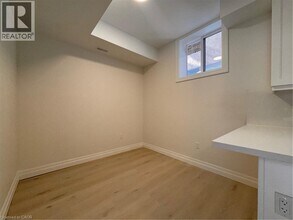 62 Gage Ave in Kitchener, ON - Building Photo - Building Photo