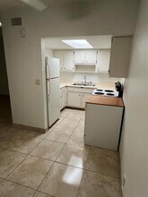 3220 NE 10th St, Unit 4 in Pompano Beach, FL - Building Photo - Building Photo