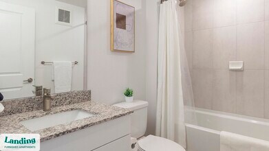 10670 Jake Jabs Blvd, Unit 8311 in Longmont, CO - Foto de edificio - Building Photo