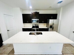 6089 Wildfire Wy in West Palm Beach, FL - Building Photo - Building Photo