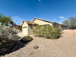 3259 S Lakeside Ridge Loop in Tucson, AZ - Building Photo - Building Photo