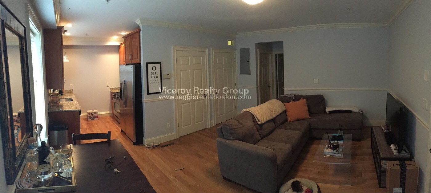 580 E 2nd St in Boston, MA - Building Photo