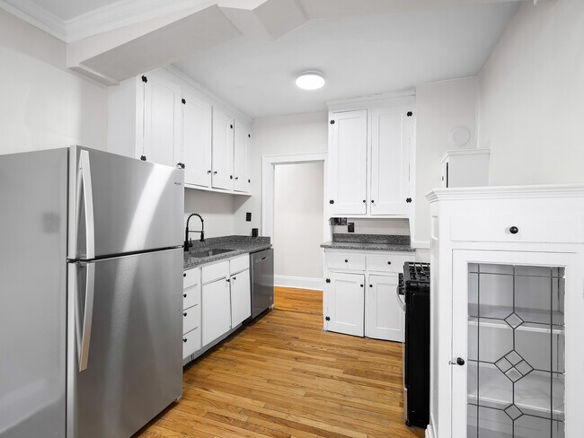 Robinview Apartments in Cleveland Heights, OH - Foto de edificio - Building Photo