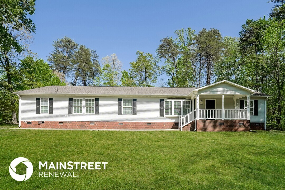 5055 Appalachian Rd in Winston-Salem, NC - Building Photo
