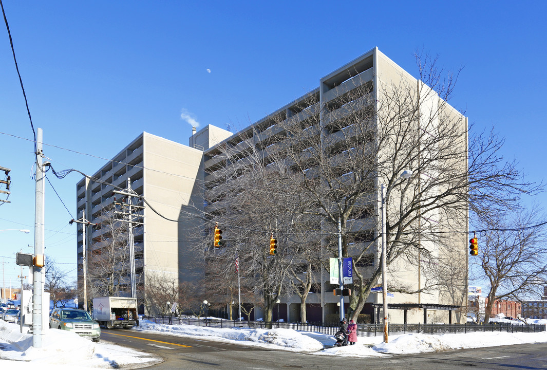 Friendship Towers in Erie, PA - Building Photo