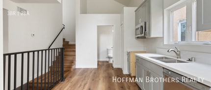 5507 S Manhattan Pl in Los Angeles, CA - Building Photo - Building Photo