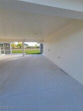 1618 Ridgecrest St in Lehigh Acres, FL - Foto de edificio - Building Photo