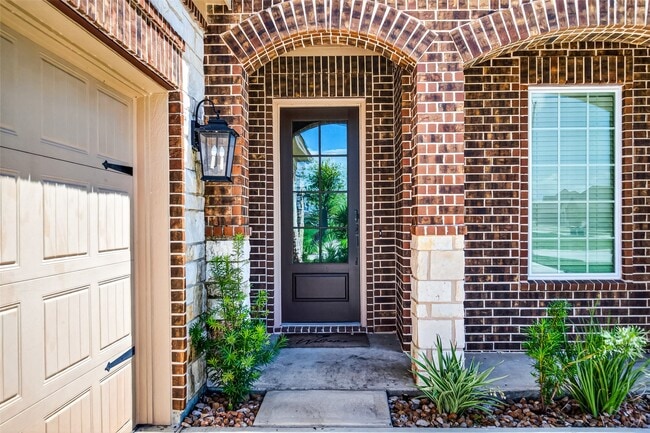 property at 2135 Tioga Vw Dr