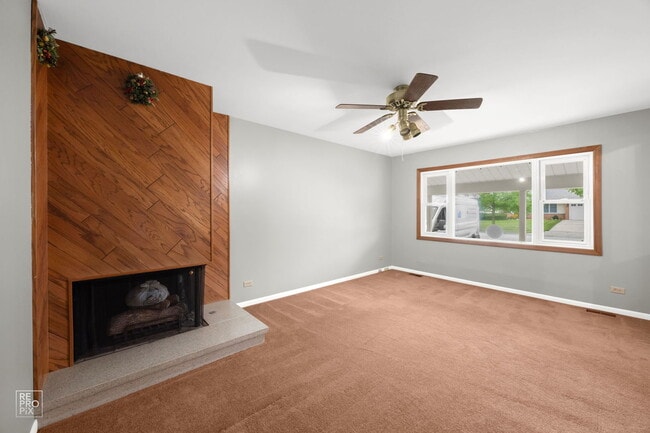 769 Penrith Ave in Elk Grove Village, IL - Building Photo - Building Photo