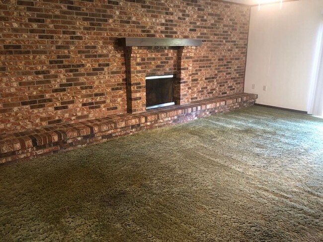 57 Cinderella Ln NW in Fort Walton Beach, FL - Building Photo - Building Photo