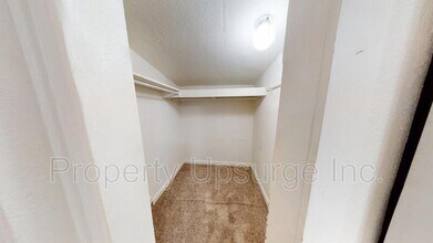 3613 Shasta Dam Blvd in Shasta Lake, CA - Foto de edificio - Building Photo