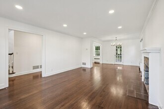 71 Tamarack Rd in Rye Brook, NY - Building Photo - Building Photo
