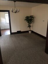 1033 E 28th St, Unit 2 1033 in Erie, PA - Building Photo - Building Photo