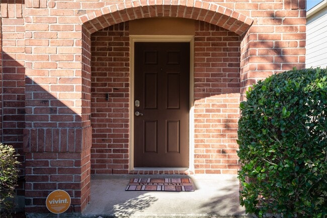 property at 3304 Trail Hollow Dr