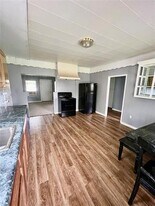 1803 Franklin St in Bonham, TX - Building Photo