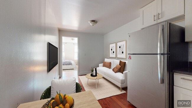 property at 125 E 7th St