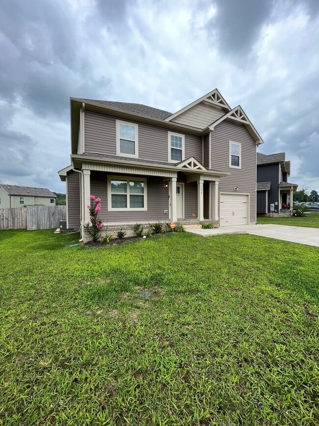 3048 Core Dr in Clarksville, TN - Building Photo - Building Photo