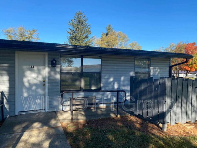 property at 2000 Indianapolis Rd