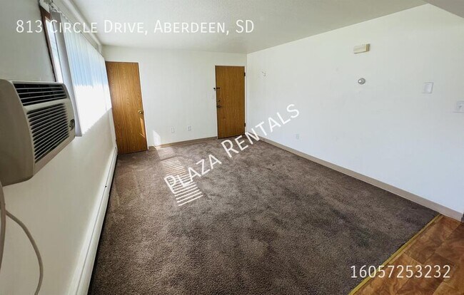 2104 3rd Ave SE in Aberdeen, SD - Building Photo - Building Photo