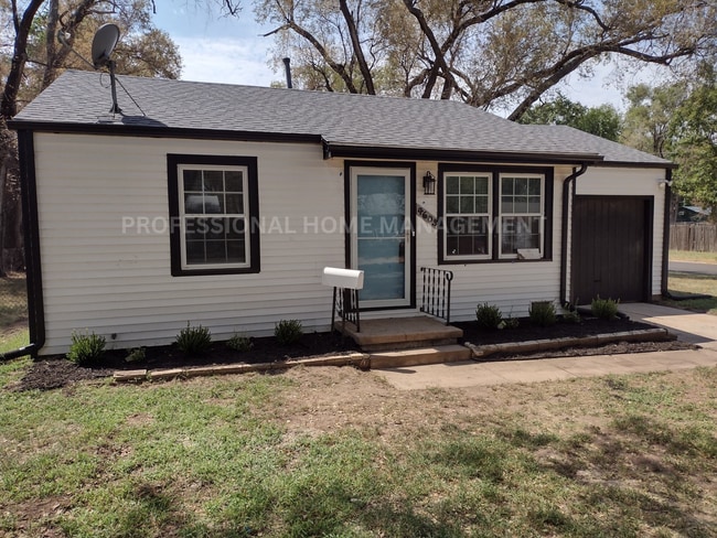 property at 4603 S Gold St