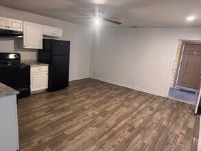 2905 Clarksville St, Unit 208 in Paris, TX - Foto de edificio - Building Photo