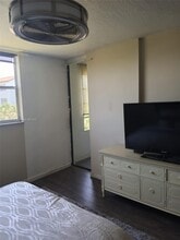 2821 Somerset Dr in Lauderdale Lakes, FL - Building Photo - Building Photo