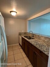 7302 Poinsetta Ave in Cape Canaveral, FL - Foto de edificio - Building Photo