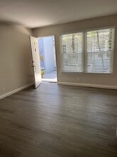 4435 E Ocean Blvd in Long Beach, CA - Building Photo - Building Photo
