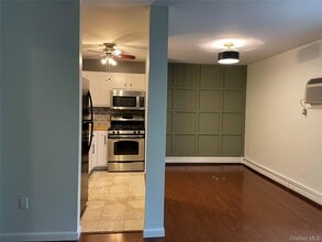 8 Ivy Ct in Fishkill, NY - Building Photo - Building Photo