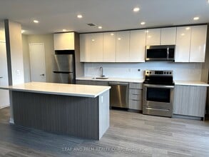 9960 Bayview Av in Richmond Hill, ON - Building Photo - Building Photo