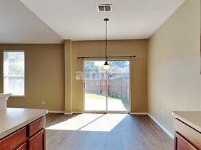 1300 Illinois Ave in Lancaster, TX - Building Photo - Building Photo