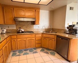 1043 Quail Creek Cir in San Jose, CA - Building Photo - Building Photo