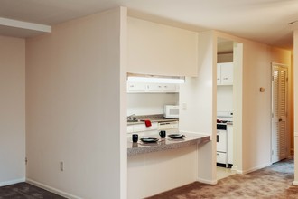 Auden Place in Silver Spring, MD - Building Photo - Interior Photo