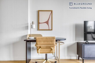 105 Duane St, Unit SI FL20-ID738 in New York, NY - Building Photo - Building Photo