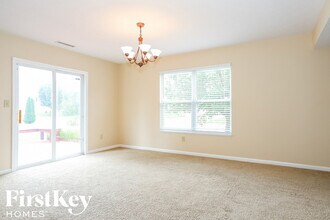 7228 Village Oaks Dr in Avon, IN - Building Photo - Building Photo