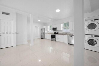 9312 NW 3rd Ave in Miami Shores, FL - Building Photo - Building Photo