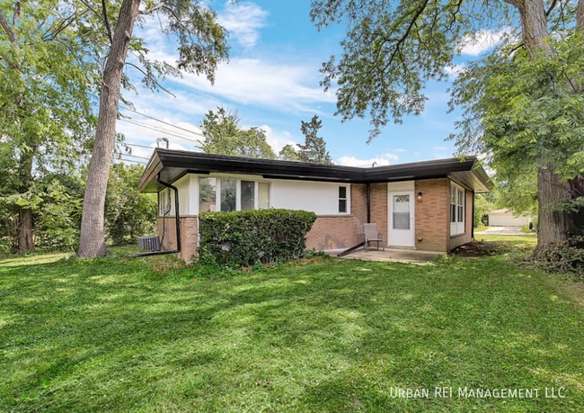 property at 18548 Lyn Ct