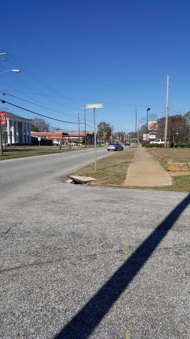 101 E Church St in Tuskegee, AL - Building Photo - Building Photo