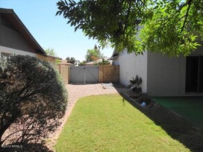 4532 W Aster Dr in Glendale, AZ - Building Photo - Building Photo