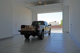 9486 W Hammer Ln in Las Vegas, NV - Building Photo - Building Photo